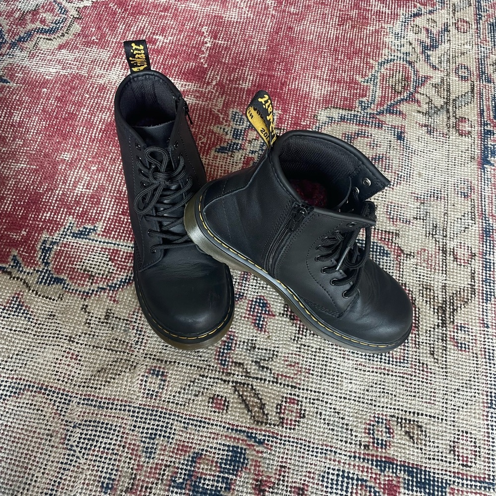 Dr. Martens EUC